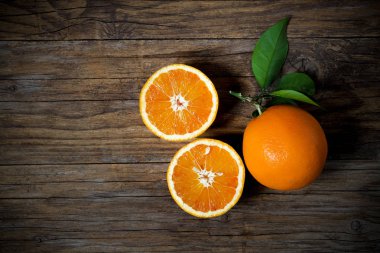 ahşap üzerine portakal