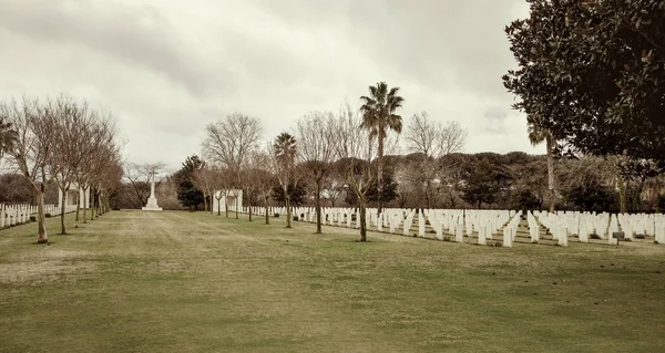 Военное кладбище Неаполя IT — стоковое фото