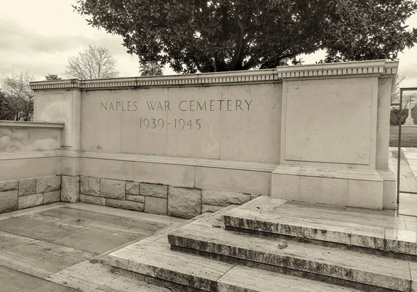 Cimitero di guerra di napoli IT — Foto Stock