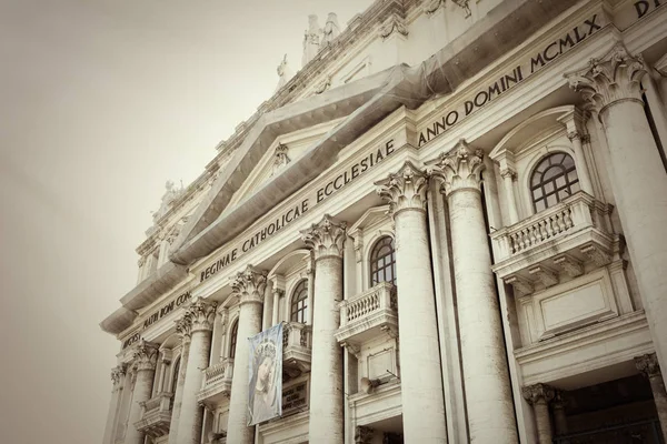 Basílica del Buen Consejo de Nápoles Italia — Foto de Stock