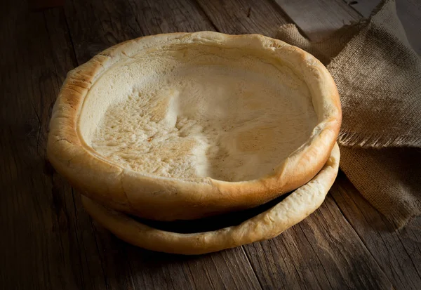Piatto di pane vuoto croccante — Foto Stock