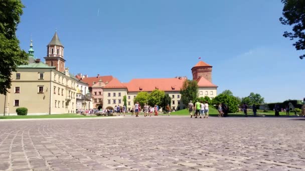 Castelo Real de Wawel - Cracóvia - Polónia — Vídeo de Stock