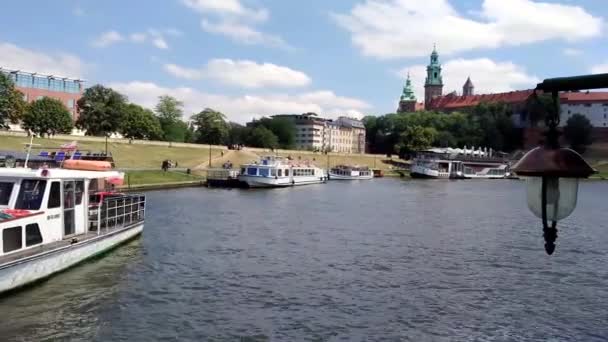 강에 Wawel 성곽 크루즈-크 라 코 프-폴란드 — 비디오