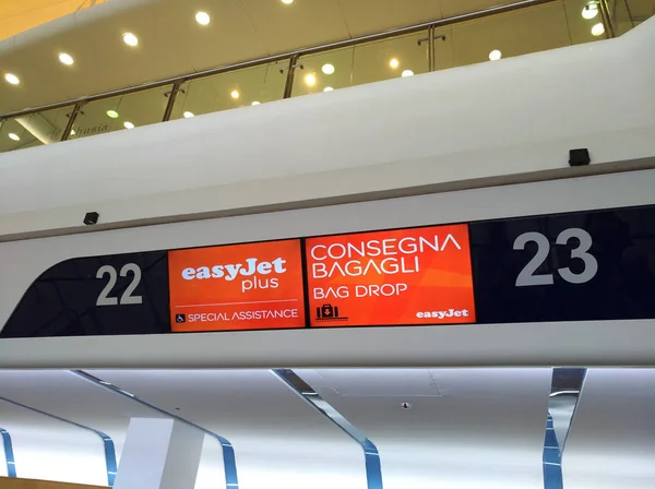 Capodichino interior airport - Naples — Stock Photo, Image