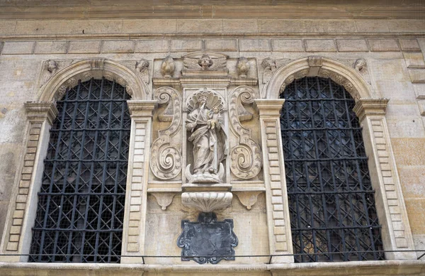 Façade du palais des vêtements - Kralow - Pologne — Photo