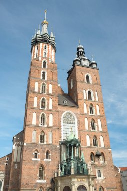Krakow, Polonya, ana meydanında St Mary's Basilica