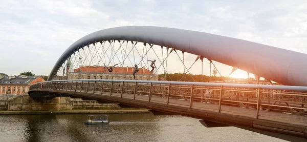 Puente peatonal del Padre Bernatek de Cracovia - Cracovia — Foto de Stock