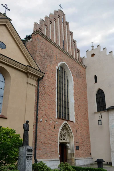 Socha věnovaná kardinál Sapieha - Krakov-Polsko — Stock fotografie