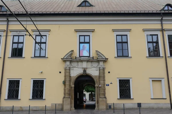 La ventana del Papa Juan Pablo II Wojtyla - Cracovia - Polonia —  Fotos de Stock