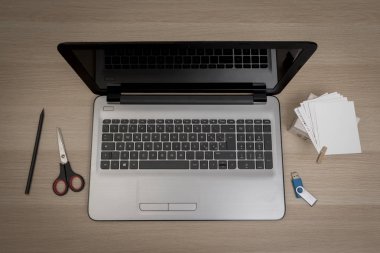 Ofis Masası üstünde defter