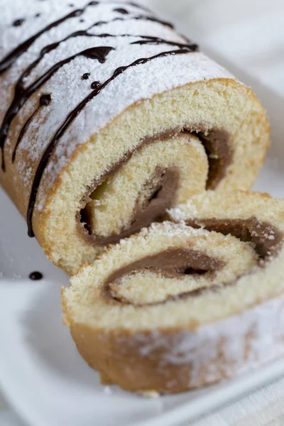 Turbinio di pan di Spagna e cioccolato — Foto Stock