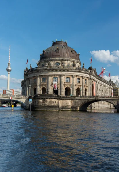 Blick auf das bode museum - berlin - deutschland — Stockfoto