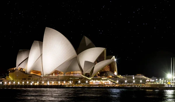 Sydney Opera House at night on 2 October 2013 with stars — Stock Photo, Image