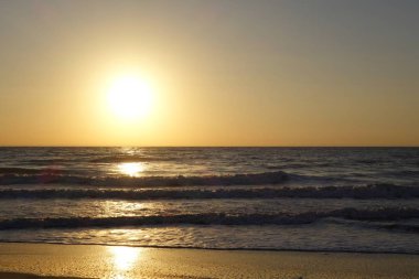 huzurlu alacakaranlık günbatımı