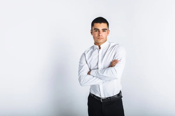 Retrato de la hermosa posando en un estudio, Fondo blanco, Hombre de negocios con estilo — Foto de Stock