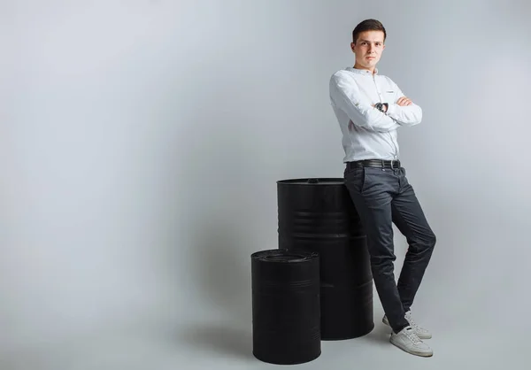 The guy in the Studio. The guy in the white shirt. Handsome guy. — Stock Photo, Image