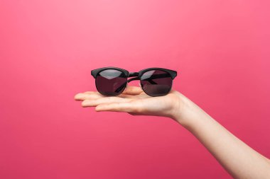 Gözlük, gözlük, yaz, reklam iş reklam izole pembe, holding eller