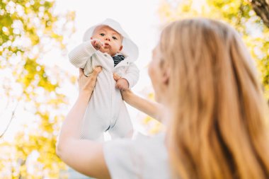 Anne ve çocuk portresi