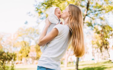 Anne ve çocuk portresi