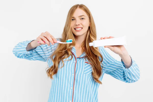 Portret Van Een Schattig Mooi Meisje Pyjama Met Een Buis — Stockfoto