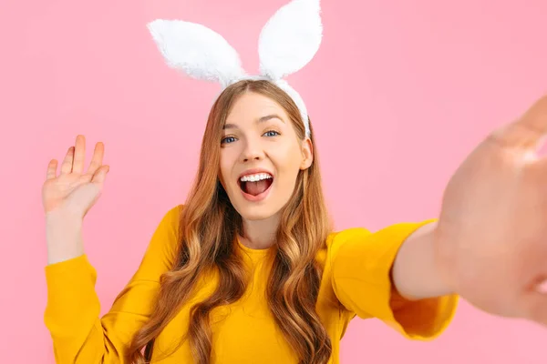 Happy Easter Smiling Stylish Woman Easter Bunny Ears Taking Selfie — Stock Photo, Image