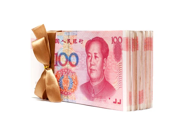 Bir yığın üzerinde beyaz izole RMB (Çin Yuan Not) — Stok fotoğraf