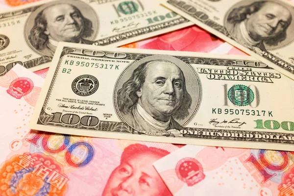 Çin Yuan Notu ve Amerikan doları geçmişi (Döviz kuru kavramı) — Stok fotoğraf