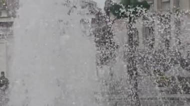 Çeşme clouse yağmurlu gün