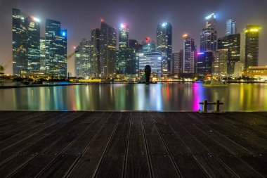 Marina Bay, Singapur - 1 Nisan 2018 - görünüm Marina koyları kum 
