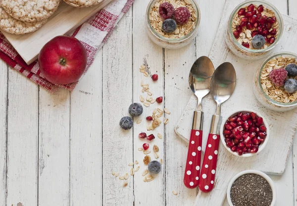 Close Van Nuttige Heerlijk Ontbijt Van Haver Vlokken Verse Granaatappel — Stockfoto