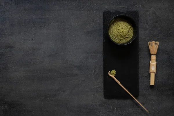 Matcha hijau upacara kit teh matcha bubuk, sendok kayu — Stok Foto