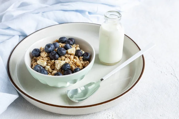 Buatan sendiri Siap untuk sarapan granola, muesli — Stok Foto