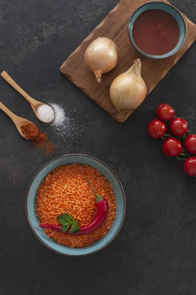 Lentil Merah Tomat Bawang Pasta Tomat Dan Rempah Rempah Bahan — Stok Foto