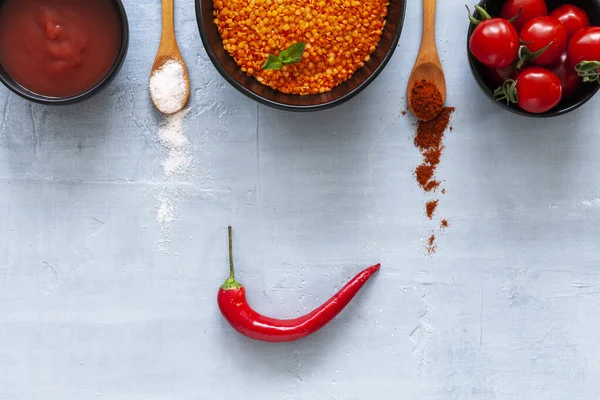 Lentil Merah Tomat Pasta Tomat Dan Rempah Rempah Bahan Untuk — Stok Foto