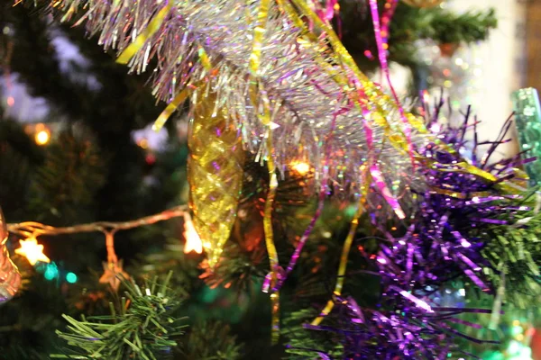 Arbre Noël Avec Des Décorations Brillantes Jouets Dans Nouvelle Année — Photo