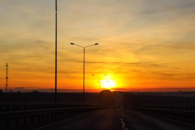 Günbatımı, güneş, yol, güç, bulutlar, gün doğumu, akşam, elektrik, manzara, turuncu, alacakaranlık, doğa, enerji, kule, siluet, seyahat, bulut, elektrik, karayolu, doğa, güzellik, seyahat, yaz, sabah, akşam,