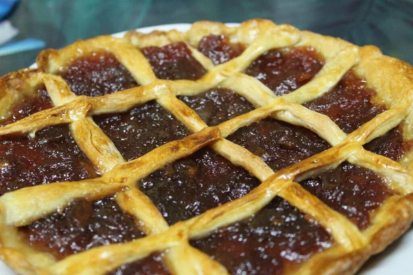 Zelfgemaakte Appeltaart Close Gekookt Thuiskeuken Foto Van Een Grote Taart — Stockfoto