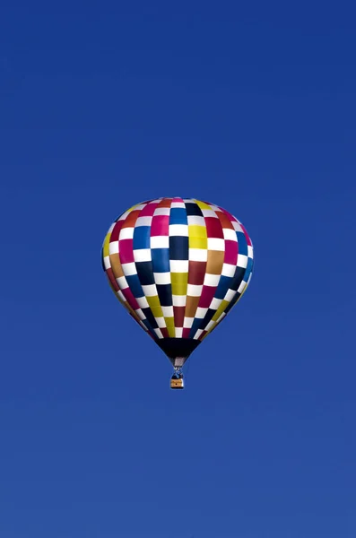 Wyśrodkowany balonem — Zdjęcie stockowe