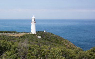Uçurumdaki deniz feneri