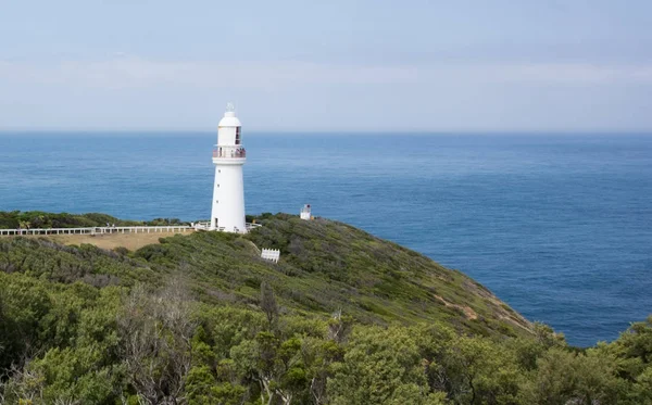 Uçurumdaki deniz feneri