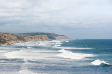 Oniki Havariler oluşumu büyük Ocea boyunca okyanusa sallamak