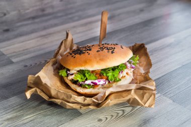 Çok lezzetli sulu et burger 