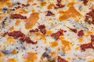 Bir kafede çok lezzetli pizza