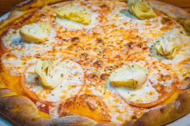 Bir kafede çok lezzetli pizza