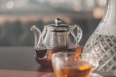 Şık nargile cam ve çay çaydanlık