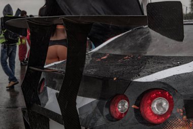 Arka spor araba drift yarış öncesi