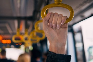 Otobüste terminalden uçağa havaalanında