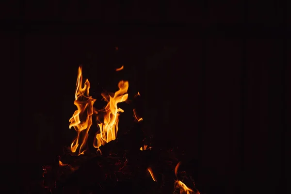 Feuer Auf Dem Grill Vor Heißem Fleisch — Stockfoto