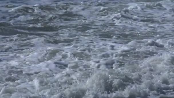 Onde Sulla Spiaggia Spruzzi Acqua — Video Stock