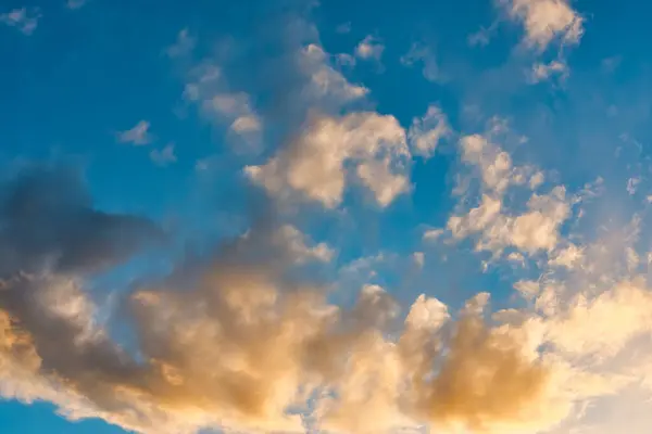 Beautiful Sky Clouds Sunset Soft Light Setting Sun Summer Warm — Stock Photo, Image